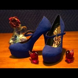 Blue Socialite Pumps